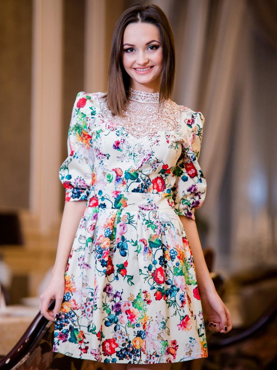 Фасон модных белых платьев