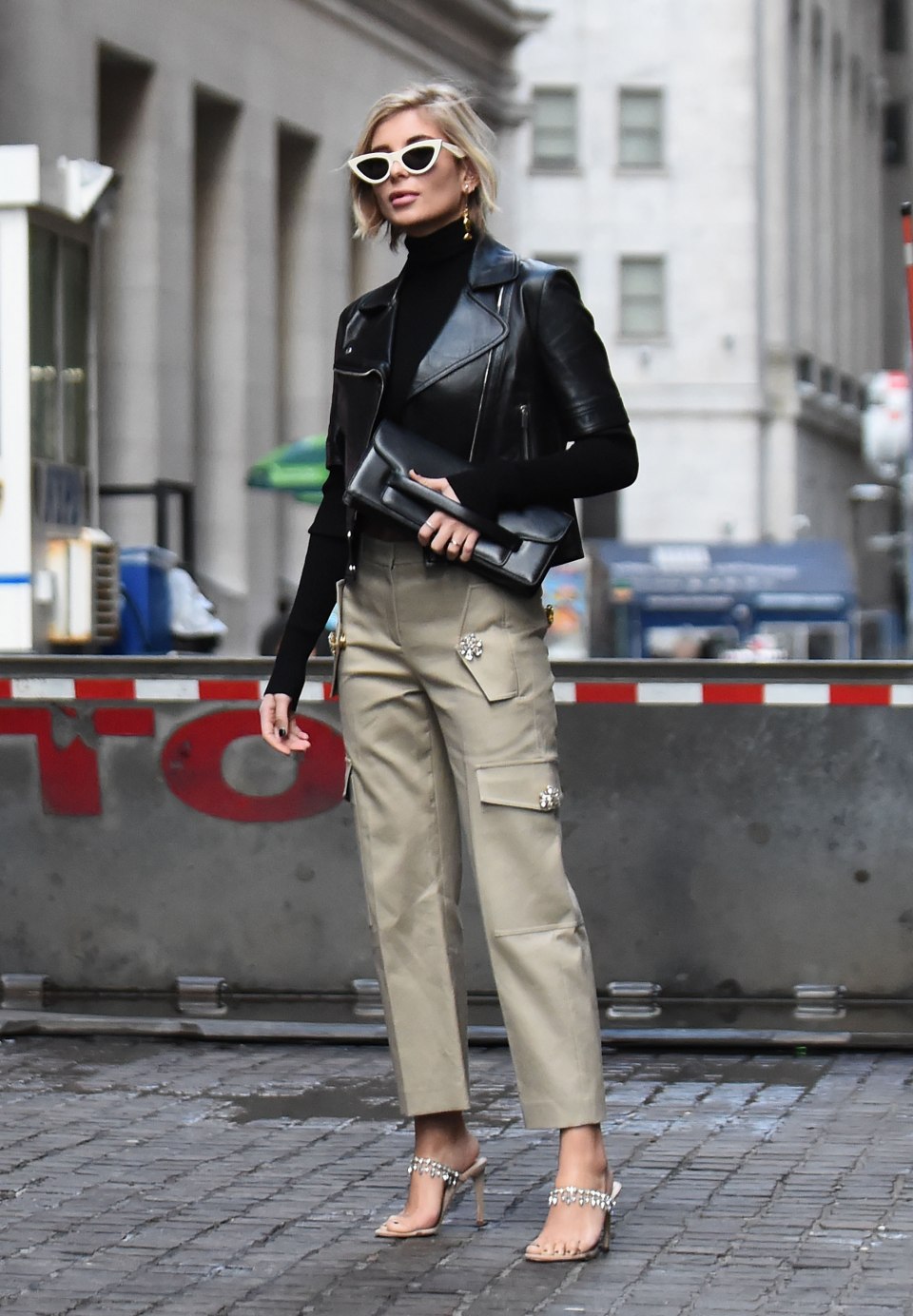 Кожаная куртка мужская look