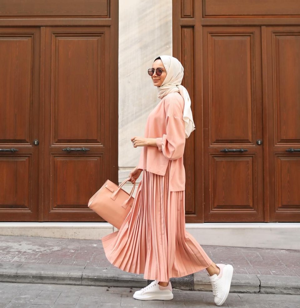 Arabian woman пустыня