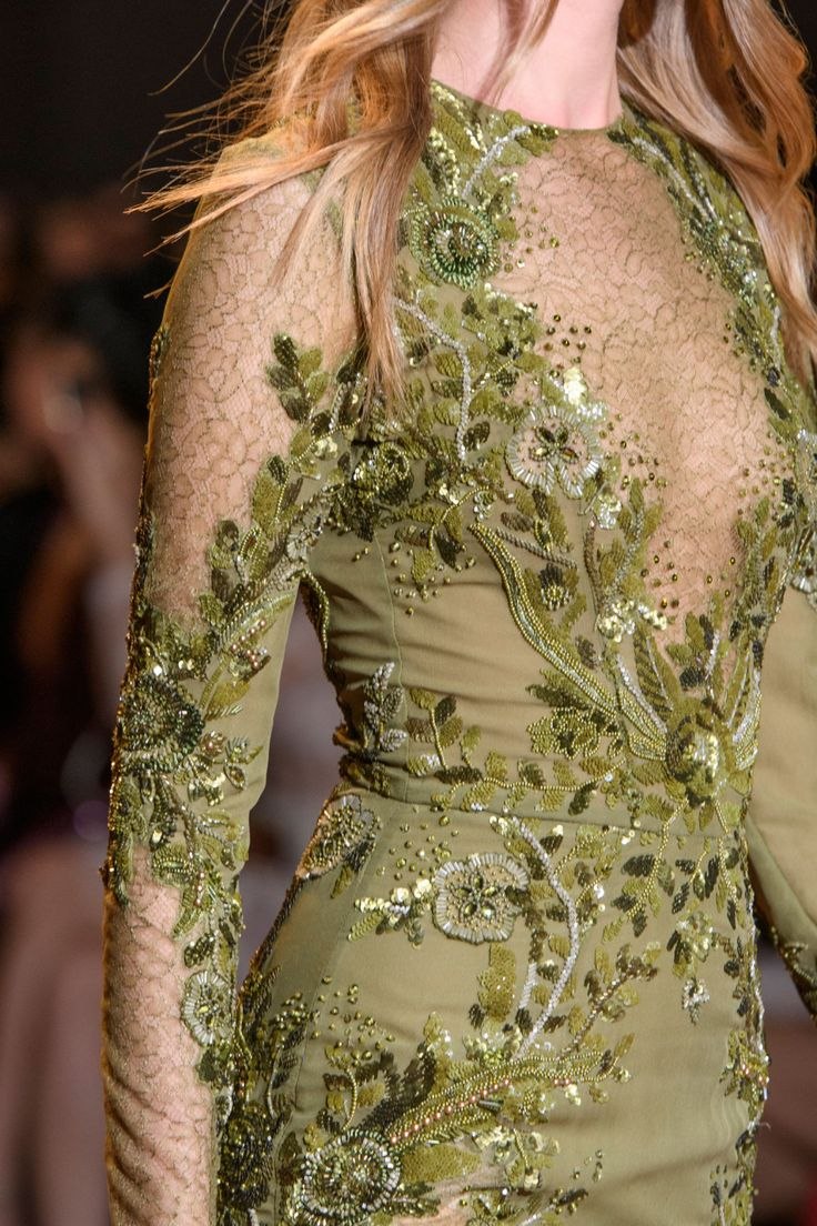 Зеленое платье Zuhair Murad