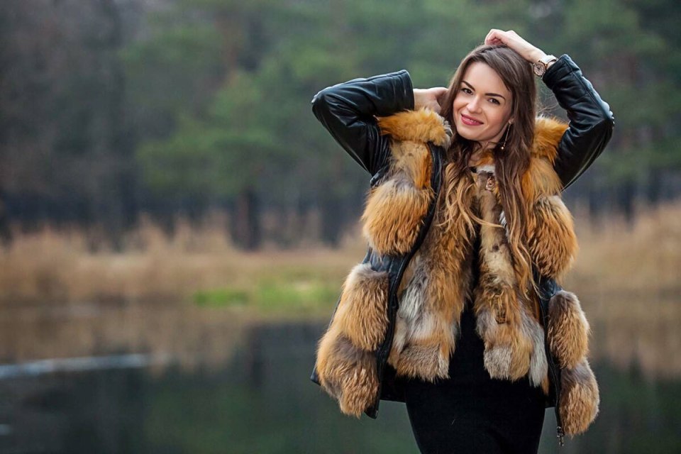 Мила Сивацкая в шубке