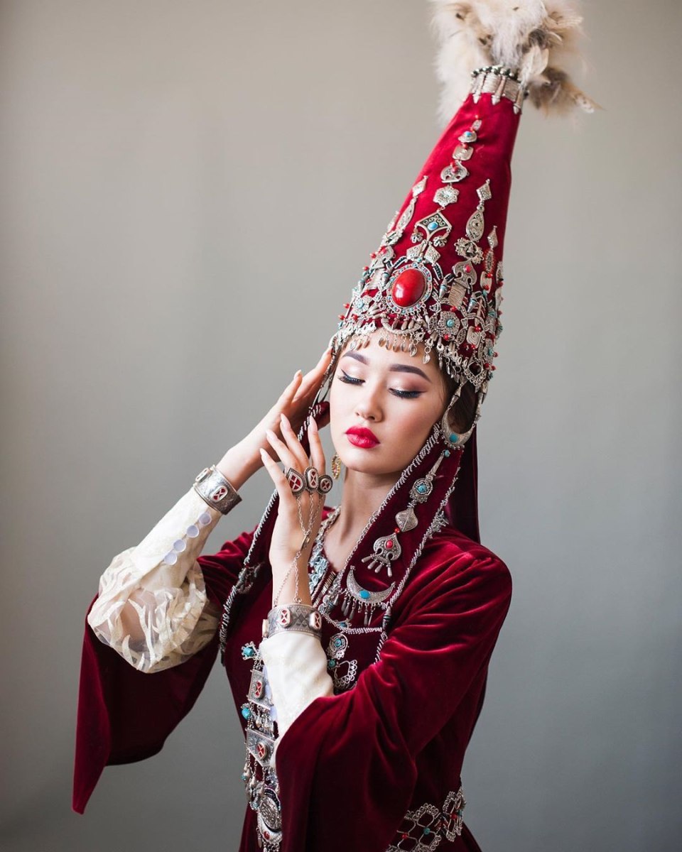 Головной убор саукеле Казахстан